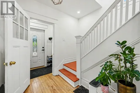21 Bank Street North Renfrew ON K7V 2E1
