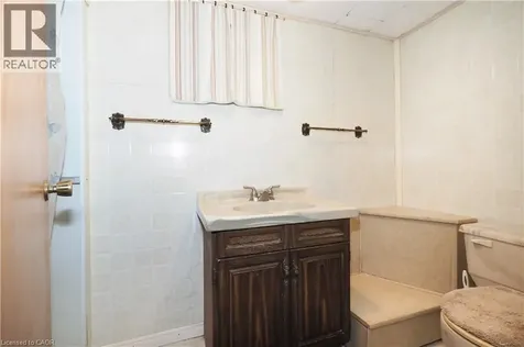 100 North Drive Kitchener ON N2M 1K8
