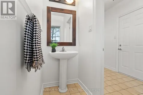 244 Deerfox Drive Ottawa ON K2J 4Z2