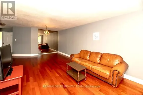132 Acklam Terrace West Ottawa ON K2K 2J5