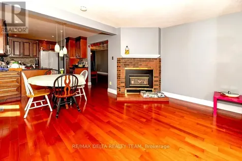 132 Acklam Terrace West Ottawa ON K2K 2J5