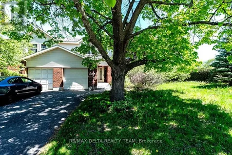 132 Acklam Terrace West Ottawa ON K2K 2J5