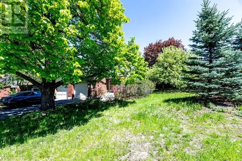 132 Acklam Terrace West Ottawa ON K2K 2J5