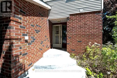 132 Acklam Terrace West Ottawa ON K2K 2J5