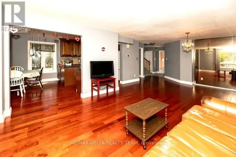 132 Acklam Terrace West Ottawa ON K2K 2J5