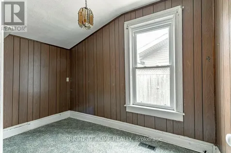 86 Manitoba Street St. Thomas ON N5P 3A4