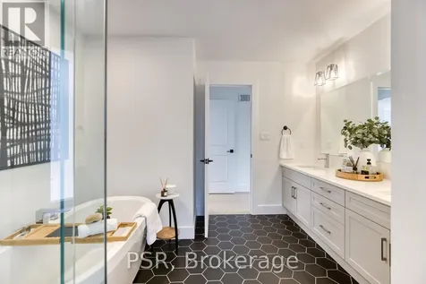 577 Doonwoods Crescent Kitchener ON N2P 0E5