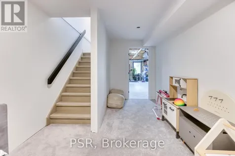 577 Doonwoods Crescent Kitchener ON N2P 0E5