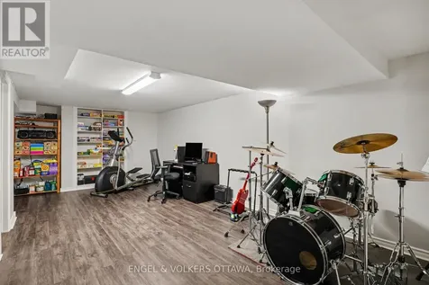 80 Morton Drive Ottawa ON K2L 1X3