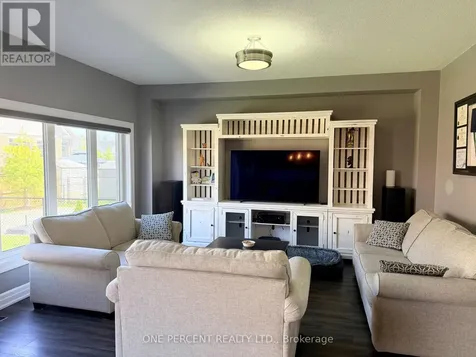 52 Bianca Crescent Wasaga Beach ON L9Z 0H6