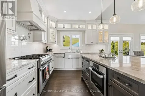 22 Thoroughbred Drive Oro-medonte ON L0K 1E0