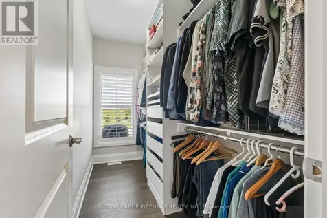 22 Thoroughbred Drive Oro-medonte ON L0K 1E0