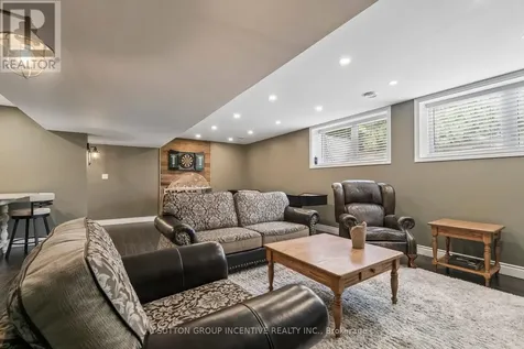 22 Thoroughbred Drive Oro-medonte ON L0K 1E0