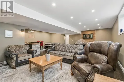 22 Thoroughbred Drive Oro-medonte ON L0K 1E0