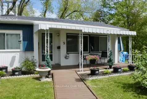 9 Locust Hill Court Innisfil ON L9S 1R7