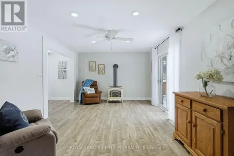 883 7th Avenue Hanover ON N4N 2K3