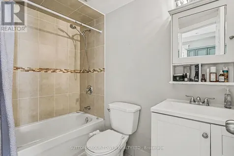 560 Indian Grove Toronto (junction Area) ON M6P 2J4