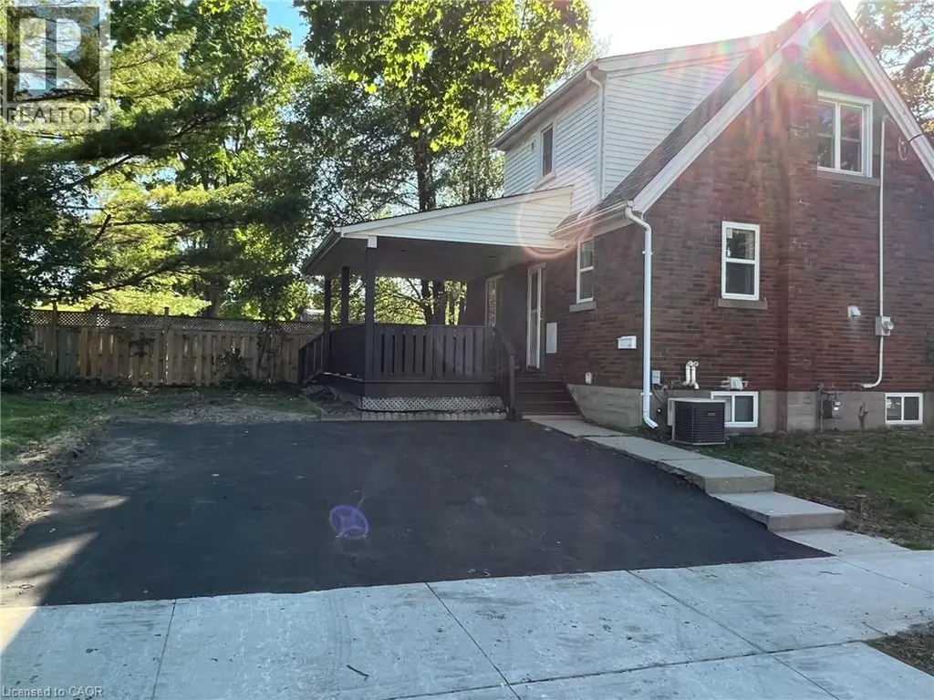 115 Highland Rd W Road Kitchener ON N2M 3B9