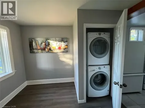 115 Highland Rd W Road Kitchener ON N2M 3B9