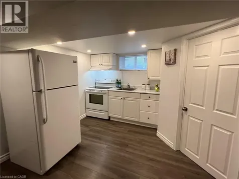 115 Highland Rd W Road Kitchener ON N2M 3B9