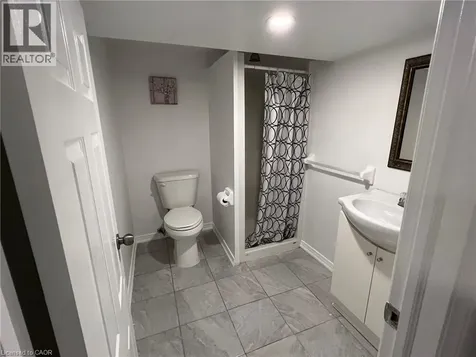 115 Highland Rd W Road Kitchener ON N2M 3B9