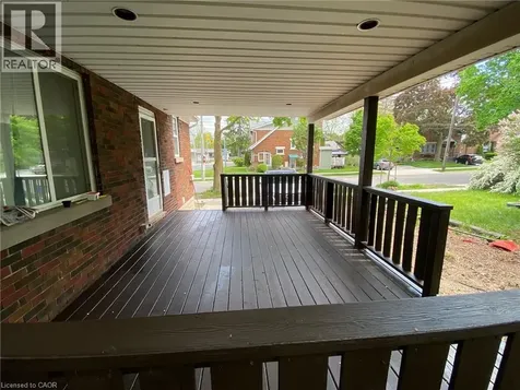 115 Highland Rd W Road Kitchener ON N2M 3B9