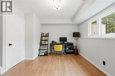 6 Woodcroft Crescent Waterdown ON L8B 0H1