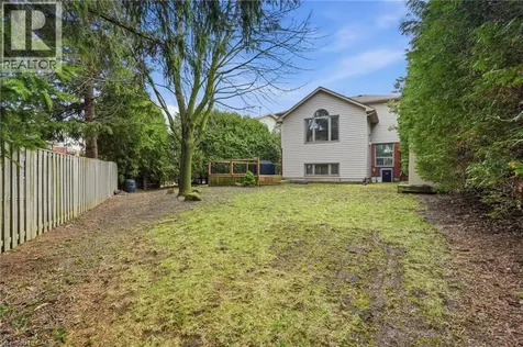 6 Woodcroft Crescent Waterdown ON L8B 0H1