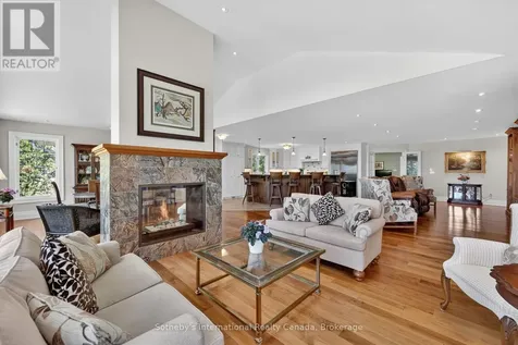 1036 River Road East Wasaga Beach ON L9Z 2P7