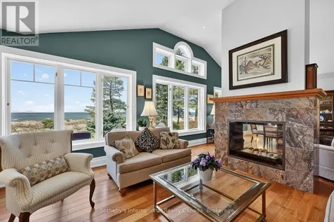 1036 River Road East Wasaga Beach ON L9Z 2P7