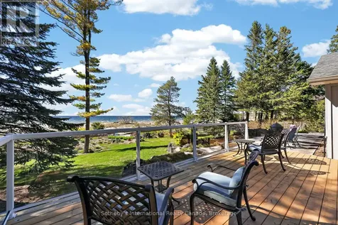 1036 River Road East Wasaga Beach ON L9Z 2P7