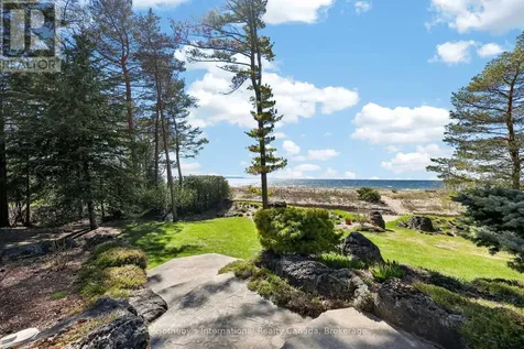 1036 River Road East Wasaga Beach ON L9Z 2P7