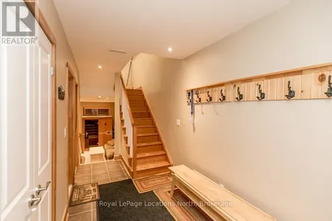 104 Farm Gate Road Blue Mountains ON L9Y 3Z2