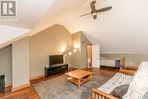 104 Farm Gate Road Blue Mountains ON L9Y 3Z2