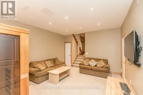 104 Farm Gate Road Blue Mountains ON L9Y 3Z2
