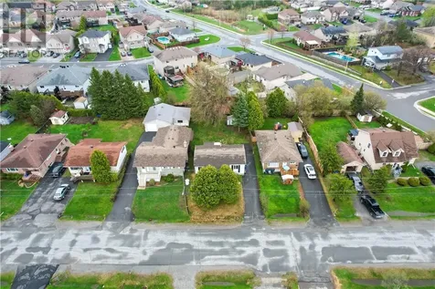 182 Darby Street Sudbury ON P3B 3V1