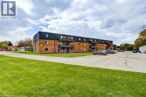 390 Admiral Drive London ON N5V 3C2