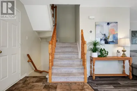 254 Westvalley Private East Ottawa ON K1V 2B6