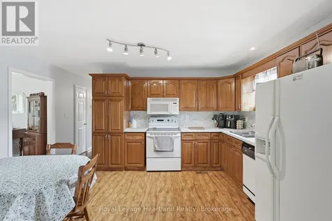 3008 Brookhaven Drive Howick ON N0G 1V0