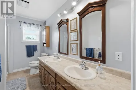 3008 Brookhaven Drive Howick ON N0G 1V0