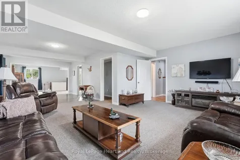 3008 Brookhaven Drive Howick ON N0G 1V0