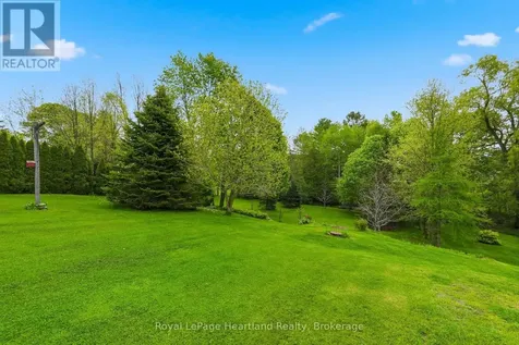 3008 Brookhaven Drive Howick ON N0G 1V0