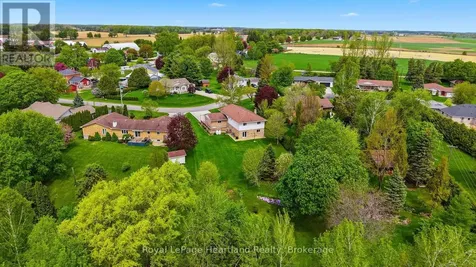 3008 Brookhaven Drive Howick ON N0G 1V0