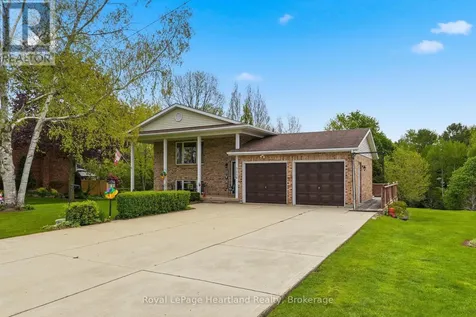 3008 Brookhaven Drive Howick ON N0G 1V0