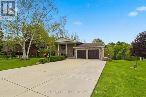 3008 Brookhaven Drive Howick ON N0G 1V0