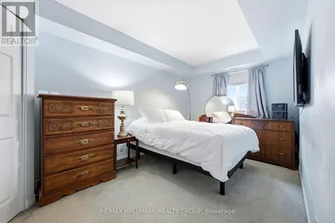 429 Somerset Street West Ottawa ON K2P 2P5