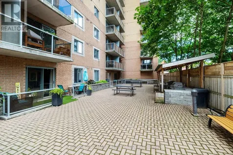 429 Somerset Street West Ottawa ON K2P 2P5