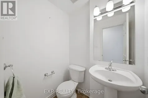 369 Paseo Private Ottawa ON K2G 4N7