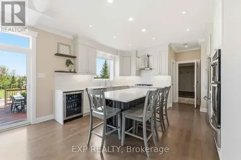 7025 Still Meadow Way Ottawa ON K4P 0C9