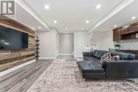 7025 Still Meadow Way Ottawa ON K4P 0C9